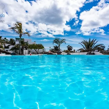 House Of The Horizon Playa Cucharas Vv Penthouse With Sea & Pool View Aircon Appartamento